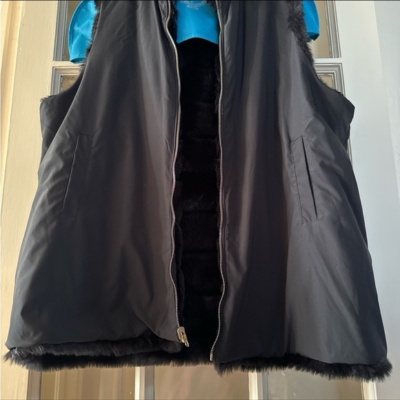 Donna Salyers water- resistant black mink reversible faux fur warm vest - Picture 11 of 11